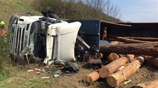 Dálnici D5 na 15. kilometru ve sm�ru na Beroun ve st�edu dopoledne uzav�ela...