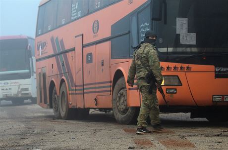 Evakuaci v provincii Aleppo zastavil výbuch