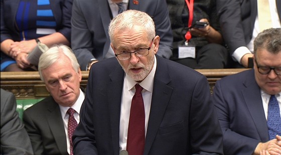Předseda britských labouristů Jeremy Corbyn v dolní komoře parlamentu (19....