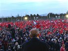 Turci si odhlasovali zmnu ústavy a více pravomocí pro prezidenta Recepa...