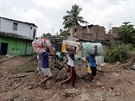 Na Srí Lance se sesunula obí hromada odpadk, zabila desítky lidí (14. dubna...