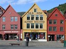 Soubor obchodnických dom Bryggen na nábeí v Bergenu