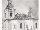 Pohled na vypálený kostel.