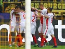 GÓL. Fotbalisté Monaka oslavují první gólovou situaci zápasu proti Dortmundu....