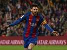 Lionel Messi se raduje ze vsteleného gólu v utkání proti San Sebastianu.