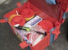 Kufík pro sbr kontaminovaného odpadu - injekních stíkaek a jehel.