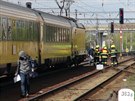 V obci Peky na Kolínsku vlak srazil starí enu (16. dubna 2017).