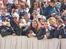 Lidé, kteí dorazili na generální audienci u papee. (19. dubna 2017)