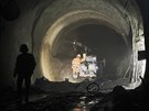 U Plzně pokračuje ražba nejdelšího železničního tunelu v Česku. Stavbaři jsou...