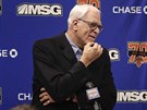 Phil Jackson, prezident New York Knicks, hodnotí ped novinái klubovou sezonu.