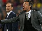 Luis Enrique diriguje hráe Barcelony v utkání Ligy mistr na hiti Juventusu,...
