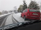 Pevrácená auta na Bruntálsku.