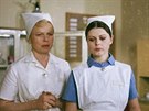 Iva Janurová a Andrea underlíková v seriálu Nemocnice na kraji msta (1977)