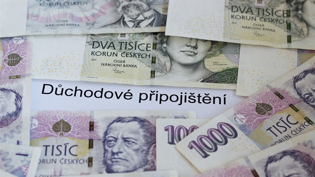 �Jediný d�vod, pro� z�stávat v transformovaných fondech, je mo�nost vybrat si po 15 letech spo�ení výsluhovou penzi,� �íká odborník Martin Ma�át. Ilustra�ní snímek