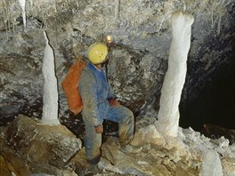 Nejvt aragonitovou jeskyni na svt na Novm Zlandu objevili speleologov z...