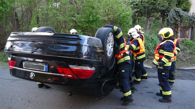 Pevrcen BMW v ulici Nad Obc I. v Praze Kri.