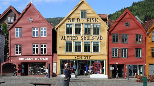 Soubor obchodnickch dom Bryggen na nbe vBergenu