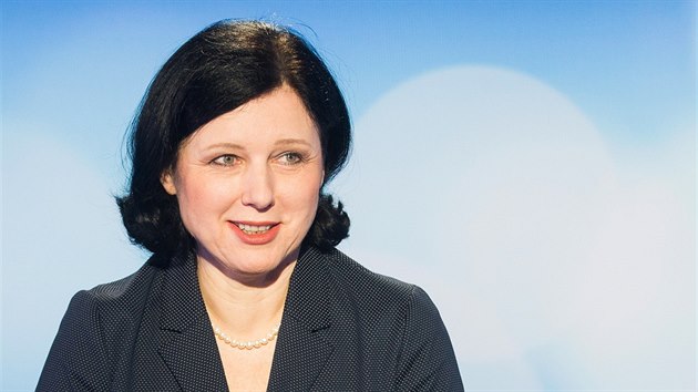 Eurokomisa�ka V�ra Jourov� v diskusn�m po�adu Rozst�el .