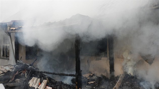 V Opařanech na Táborsku museli zasahovat hasiči u požáru domu.