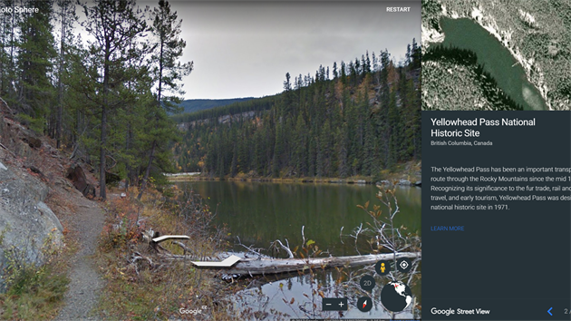 Google Earth nově nabízí i nejrůznější průvodce. V nich se můžete procházet (Street view, 360stupňové fotografie) po nejzajímavějších místech světa. Vše samozřejmě doprovází textové informace a fotografie v postranní liště.