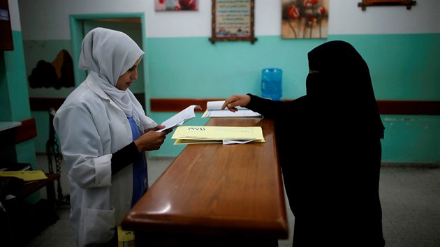 V nemocnicch v Psmu Gazy chyb lka pro pacienty, potebn vybaven i specializovan lkai (30. bezna 2017).