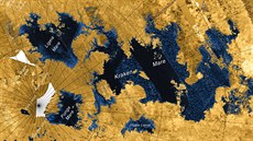 Radarový snímek v nepravých barvách okolí severního pólu Titanu pořízený sondou...