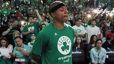 Isaiah Thomas z Bostonu vzpomíná na zesnulou sestru.