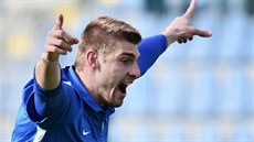 Martin Kouil oslavuje svj první gól v dresu Liberce.