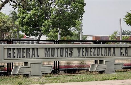 Továrna General Motors ve Venezuele.