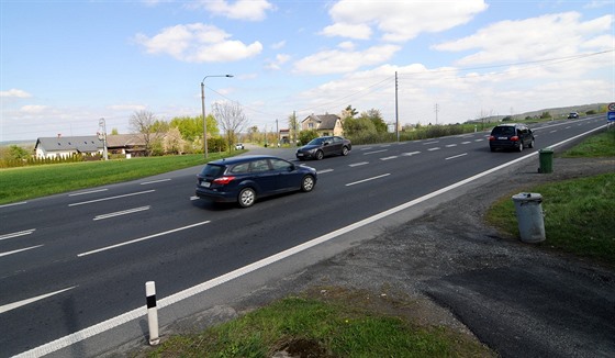 idii jedoucí od Opavy musí být pi odboování na Mokré Lazce hodn obezetní.