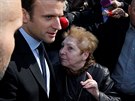 Emmanuel Macron mezi nespokojenými dlníky v Amiens (26. dubna 2017)