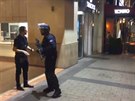 Útoníci zabili na Champs-Élysées policistu