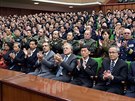 Oslavy 85. výroí zaloení severokorejské armády v Lidovém paláci kultury v...