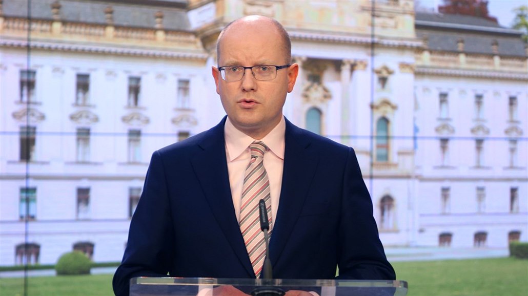 Premiér Bohuslav Sobotka na tiskové konferenci na Ú�adu vlády k otázce...