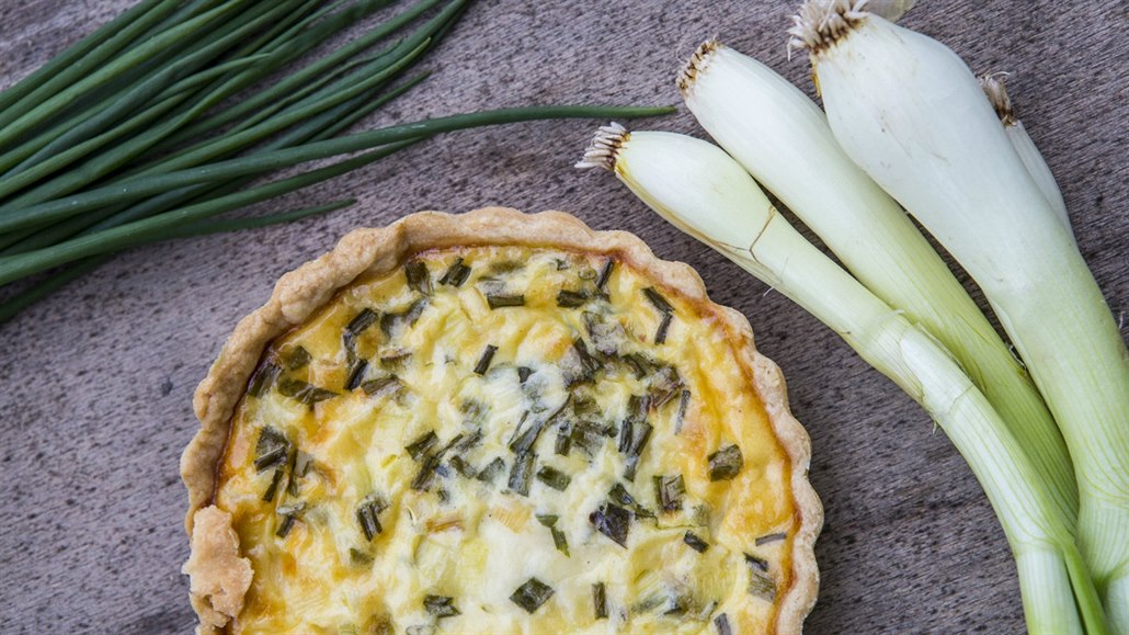 Mini quiche s bylinkami a balkánským sýrem