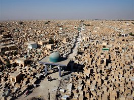 Wadi Al-Salam v Iráku je nejvtí hbitov na svt.