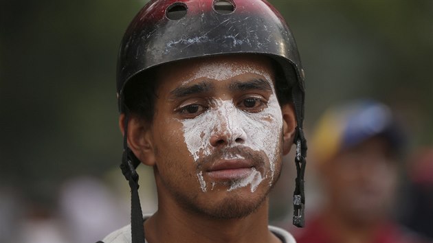 Protivldn protesty v Caracasu (19. dubna 2017)