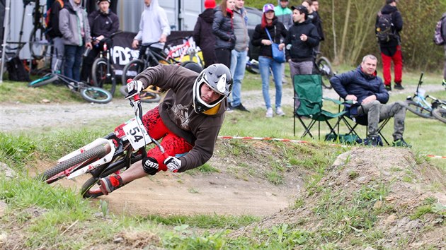 V sobotu se v olomouckm Bike parku konaly zvody sedmdestky biker z cel esk republiky (22. dubna 2017).