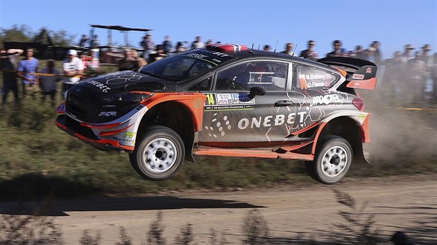 Mads stberg pi prvn etap Argentinsk rallye.