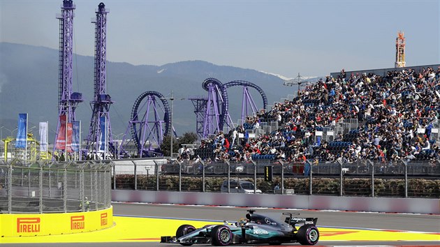 Lewis Hamilton v kvalifikaci na Velkou cenu Ruska