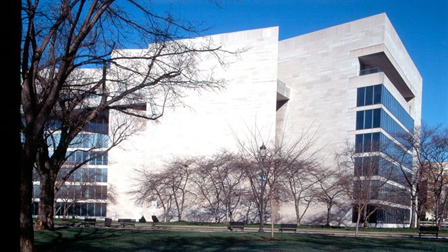 Východní budova Národní galerie umění ve Washingtonu, na které pracoval Pei v letech 1968 - 1978. 