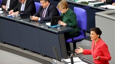 Sahra Wagenknechtová řeční ve Spolkovém sněmu. (23. listopadu 2016)