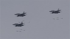 Jihokorejské letouny FA-50 na manévrech nedaleko hranice s KLDR (21. dubna 2017)