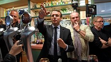 Emmanuel Macron agituje v Bully-les-Mines v departementu Pas-de-Calais (27....