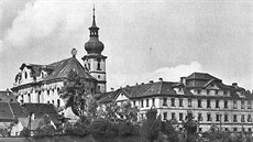 Břevnov vznikl pod ohradou kláštera. I když se v roce 1907 stal městem,...