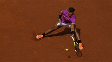 Rafael Nadal returnuje v semifinále turnaje v Barcelon.
