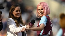 Zpvaka Pixie Lott navtívila utkání svého milovaného West Hamu s Evertonem.