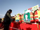Poheb Kurd zabitých pi tureckých náletech na  severu Sýrie (29. dubna 2017)