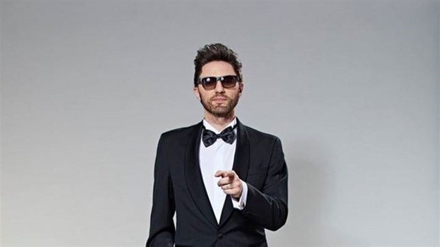 Ondej Ruml jako Adam Levine ze skupiny Maroon 5