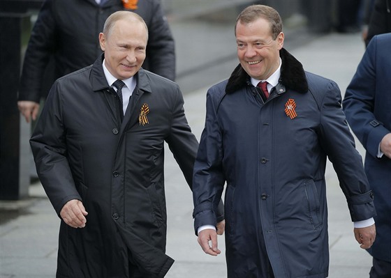 Ruský prezident Vladimir Putin a premiér Dmitrij Medveděv